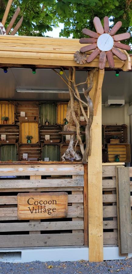 Cocoon Village - Glamping - Domaine Des Grottes De Han 罗什福尔 外观 照片